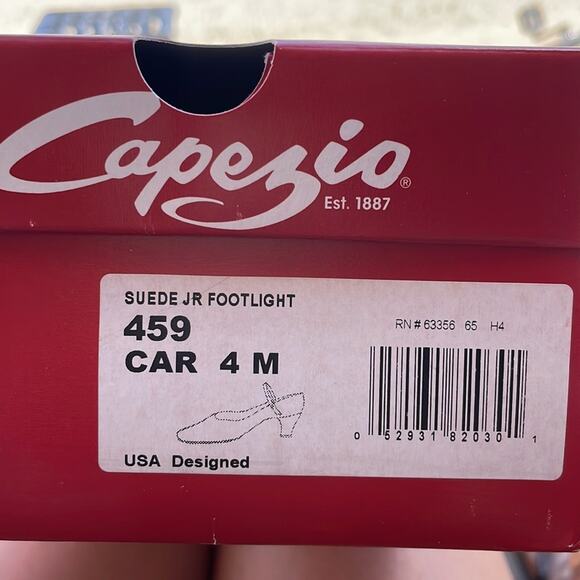 Capezio 459 Jr. Footlight Suede Sole Caramel Tan Character Dance Shoes Girl's 4M - Picture 6 of 7